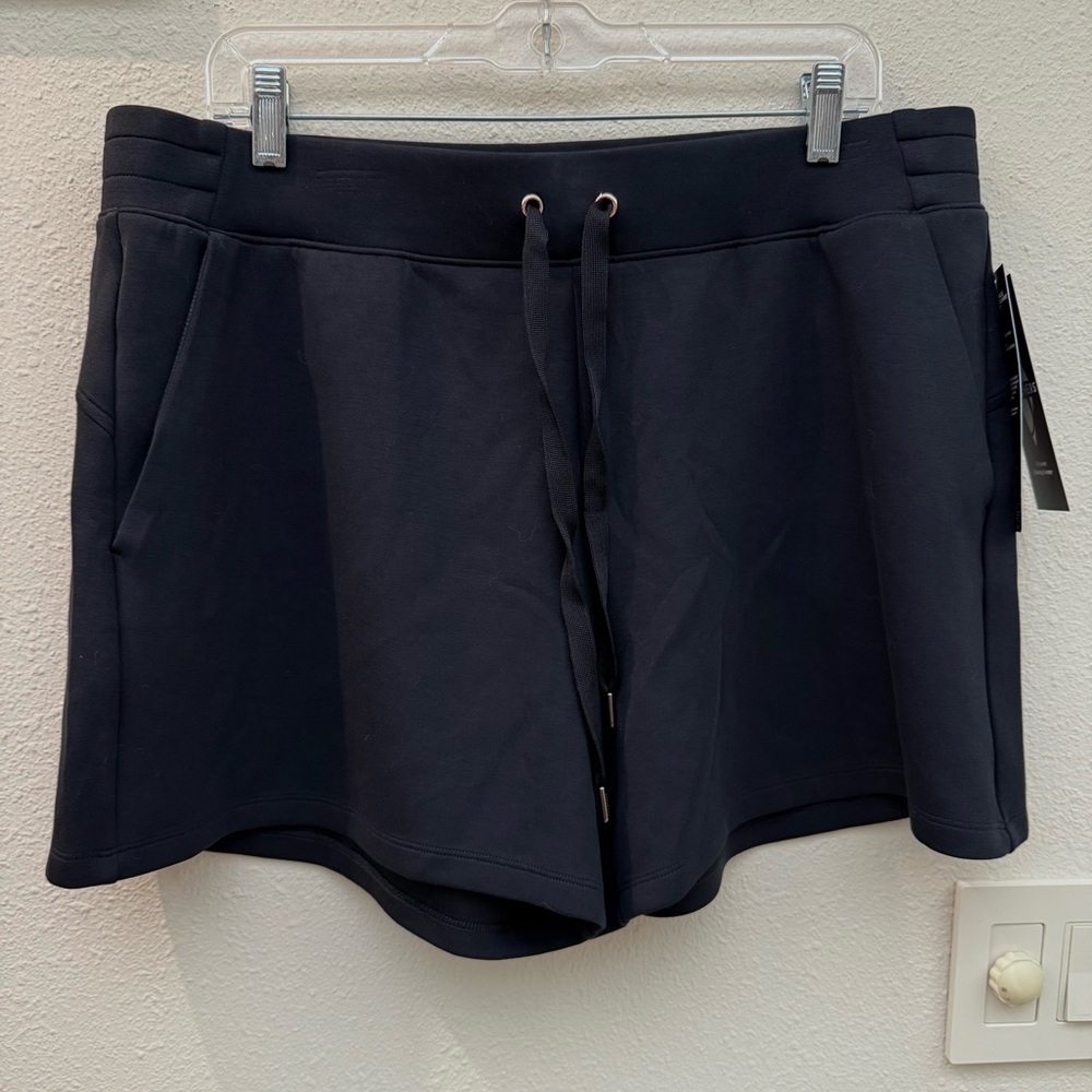 Sketchers Go Walk Skechluxe Elevate Women's Shorts NWT